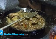 Kuliner manuk kowak sambal asam