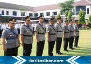 Pimpin Upacara Sertijab Kabag, Kasat dan Kapolsek Jajaran Polres Jombang, ini Pesan Kapolres