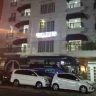 Parkir di Trotoar