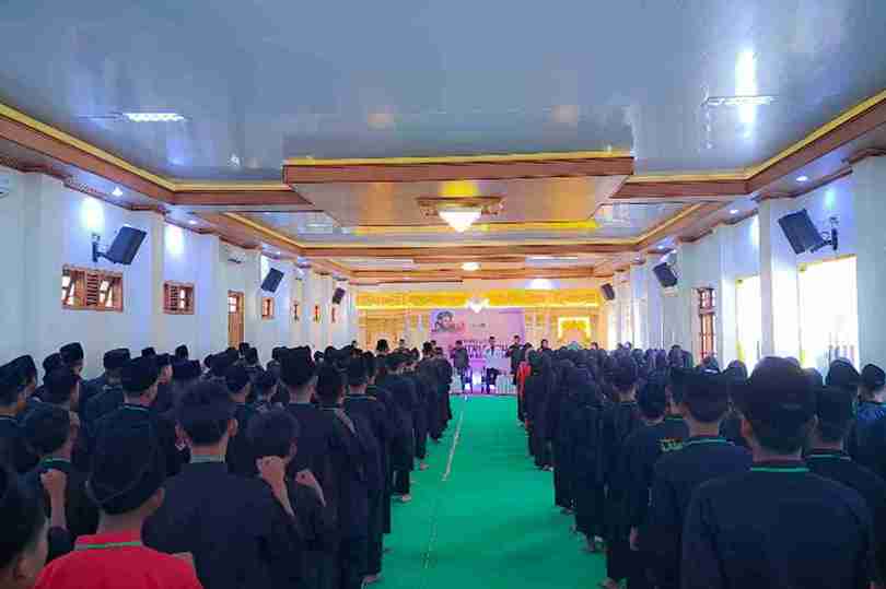 Penuh khidmat, Pagar Nusa Babat Lamongan Gelar Baiat Santri Baru di Lirboyo 
