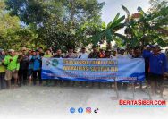 Polisi RW Polsek Lamongan Kota Kawal Kegiatan Padat Karya Tunai Normalisasi Saluran Air di Desa Made, Dukung Peningkatan Infrastruktur Desa