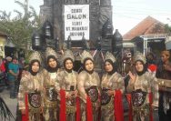 Karnaval HUT ke-80 RI di Dusun Gempol Desa Gedangan Sukodadi Lamongan Meriah, RT 01 RW 06 Tampilkan Replika Candi dari Galon Bekas