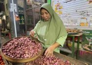 Harga Bahan Pokok di Lamongan Naik, Pedagang dan Pembeli Mengeluh