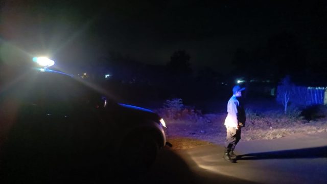 Polsek Solokuro Intensifkan Patroli Blue Light Malam Hari, Jaga Keamanan Hingga Pelosok Desa