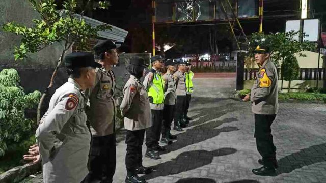 Polsek Deket Gelar Apel Siaga Antisipasi Anniversary Curva Boys Lamongan, Kamtibmas Diperketat