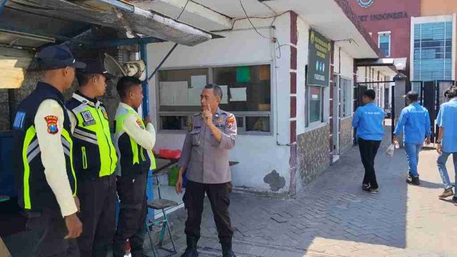 Patroli Siang Polsek Deket Tingkatkan Keamanan Kawasan Industri, Kapolsek Imbau Satpam Perketat Pengawasan