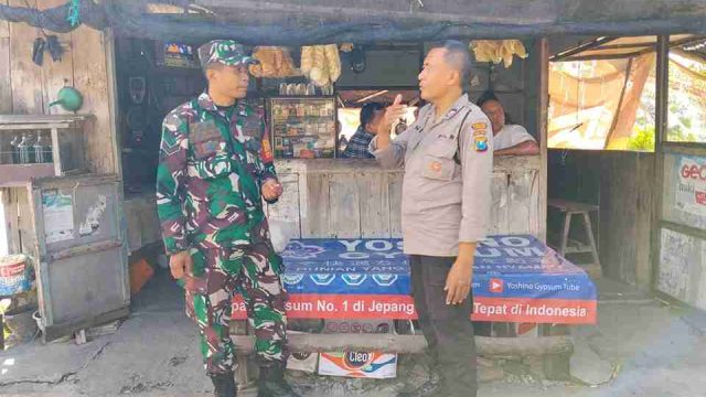 Polsek Deket Bersama TNI Gelar Patroli Sinergitas di Pemukiman dan Area Persawahan, Imbau Warga Tidak Gunakan Jebakan Listrik