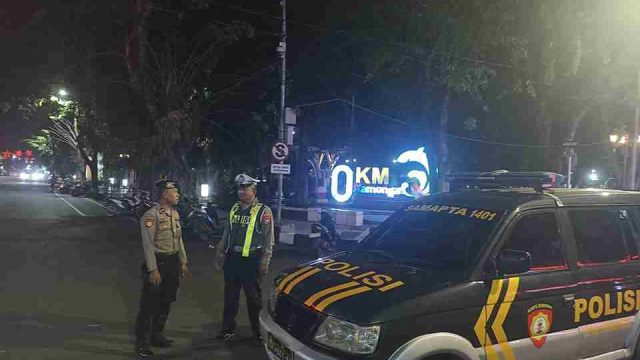 Patroli Kota Presisi Polsek Lamongan Kota Jaga Kamtibmas Malam Hari