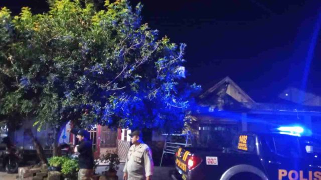 Polsek Solokuro Jaga Perbatasan Hingga Pelosok Desa Melalui Patroli Blue Light