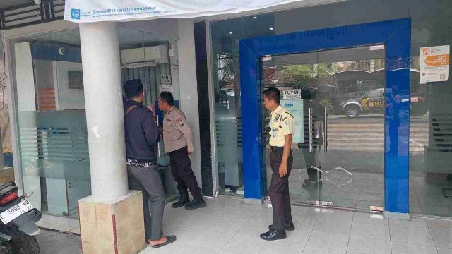 Amankan Objek Vital, Polsek Deket Lamongan Intensifkan Patroli di Bank BRI Guna Antisipasi Gangguan 3C