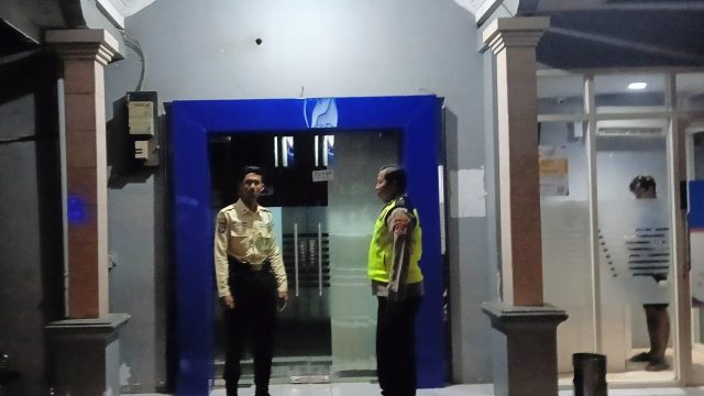 Tekan Ruang Gerak Kriminalitas 3C, Polsek Kembangbahu Intensifkan Patroli Malam di Sejumlah Objek Vital