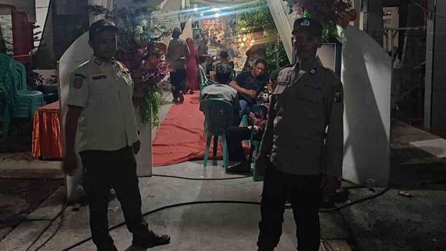 Sinergitas Polsek Deket dan Satpol PP Amankan Kegiatan Elekton Pernikahan di Desa Pandanpancur