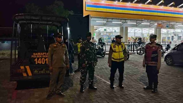 Patroli Malam Takbiran, Polsek Deket Siaga di Kawasan JLU dan Indomaret Keset Antisipasi Kriminalitas