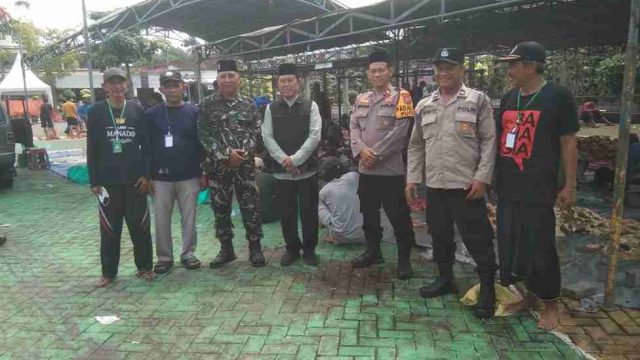 Forkopimcam dan Polsek Pucuk Kawal Penyembelihan Hewan Kurban, Pastikan Idul Adha Berjalan Aman dan Kondusif