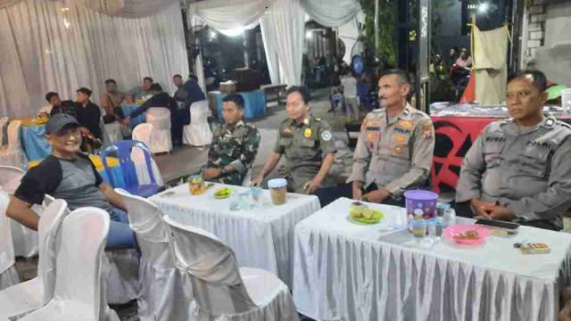 Polsek Sarirejo Bersama TNI dan Satpol PP Amankan Elektun Pernikahan di Dermolemahbang
