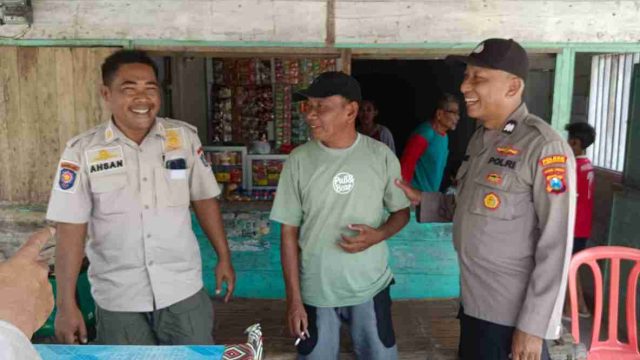 Patroli Dialogis Polsek Pucuk Intensifkan Harkamtibmas, Warga Diajak Aktif Jaga Keamanan Lingkungan