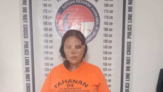 Miliki 32 Paket Sabu, Wanita 49 Tahun Diringkus Satres Narkoba Polres Pematangsiantar di Warung Kopi