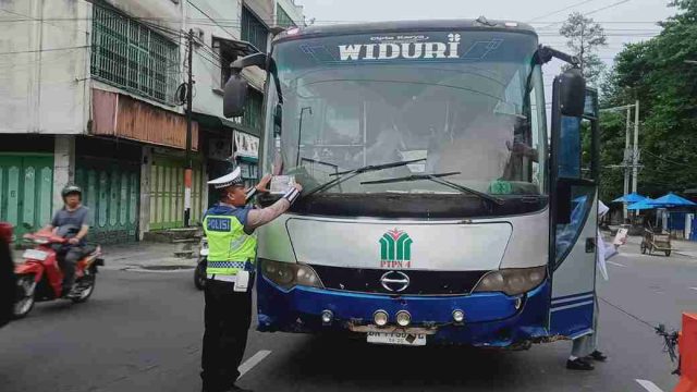 Sat Lantas Polres Pematangsiantar Gencarkan Edukasi Tertib Berlalu Lintas, Ajak Masyarakat Wujudkan Keselamatan di Jalan Raya
