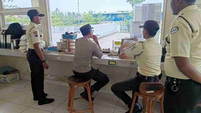 Polsek Deket Intensifkan Patroli Dialogis ke Pabrik-Pabrik, Perkuat Sinergi dengan Security dan Tingkatkan Respons Cepat Melalui Layanan 110