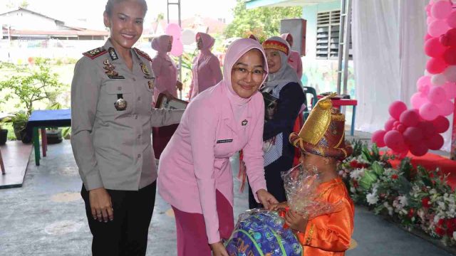 Kapolres Pematangsiantar Apresiasi Kreativitas Siswa dalam Pentas Seni dan Pelepasan Murid TK Kemala Bhayangkari 06