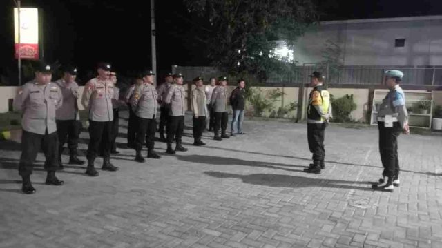 Polsek Sarirejo Gelar Apel Siaga Malam 1 Suro, Antisipasi Gangguan Kamtibmas dan Aktivitas Perguruan Silat 