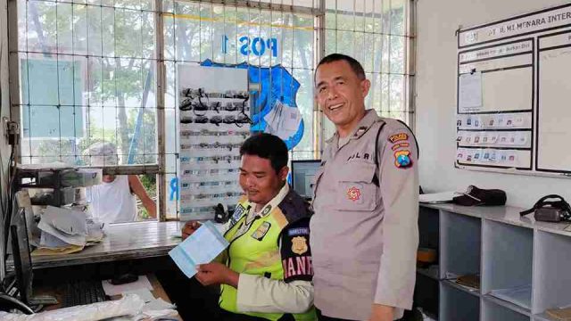 Kanit Samapta Polsek Deket Sambangi Pabrik di Wilayah Kecamatan Deket, Ajak Security Perkuat Sinergi Kamtibmas