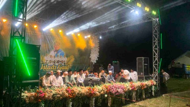 Kapolsek Deket Diwakili Ka SPKT Hadiri dan Amankan Peringatan 1 Muharram di Dusun Bangsri