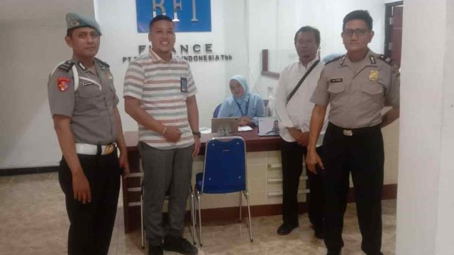Respons Cepat Aduan Call Center 110, Polsek Lamongan Kota Mediasi Debitur dan BFI hingga Motor Dikembalikan