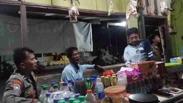 Perkuat Sinergitas, Polsek Karangbinangun Gelar Patroli Dialogis di Tengah Masyarakat