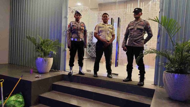 Gelar Patroli Blue Light, Polsek Lamongan Kota Pastikan Kondusivitas Wilayah di Malam Hari