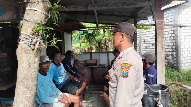 Jaga Stabilitas Kamtibmas, Polsek Karangbinangun Perkuat Patroli Dialogis di Desa Windu dan Banyuurip