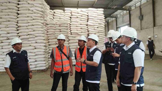 Antisipasi Kelangkaan, PT Pupuk Indonesia Pastikan Pasokan Pupuk di Lamongan Aman