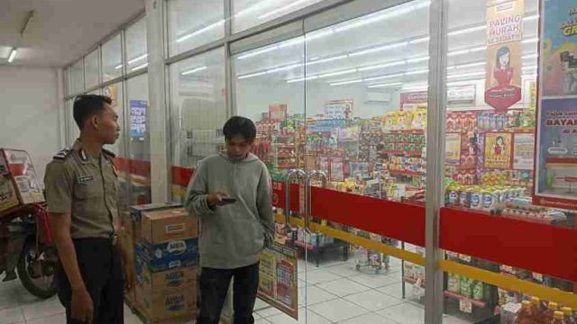 Perkuat Keamanan Wilayah, Polsek Solokuro Intensifkan Patroli Harkamtibmas ke Objek Vital dan Pusat Perbelanjaan
