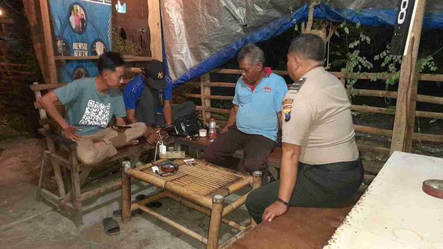 Intensifkan Patroli Dialogis, Polsek Kembangbahu Edukasi Warga Soal Keamanan dan Bahaya Hoaks
