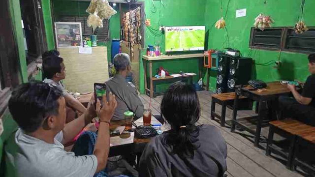 Semarak Final Piala Dunia: Polsek Deket Gelar Nobar Bareng Warga Dusun Gajah, Pererat Silaturahmi dan Sinergitas
