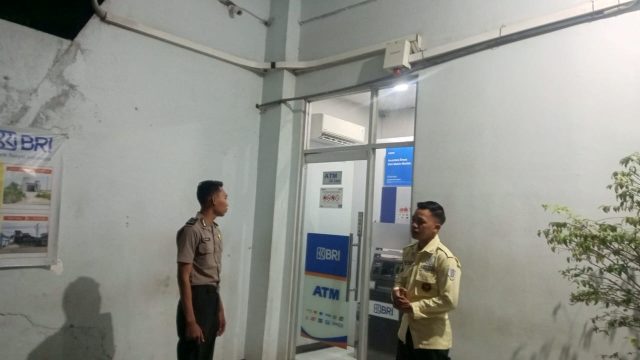 Cegah Tindak Kriminalitas 3C, Polsek Solokuro Intensifkan Patroli Harkamtibmas ke Perbankan dan Swalayan