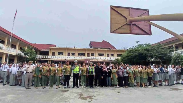 Sat Lantas Polres Pematangsiantar Beri Edukasi Pelajar YP Pelita, Ingatkan Bahaya Berkendara di Bawah Umur dan Cegah Perundungan