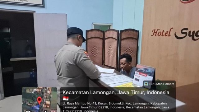 Patroli Kota Presisi Polsek Lamongan Kota Sambangi Objek Vital pada Malam Hari, Pastikan Keamanan Masyarakat Tetap Terjaga