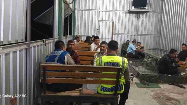 Patroli Dialogis Polsek Kembangbahu Sasar Cafe dan Warkop, Edukasi Warga Cegah Curanmor