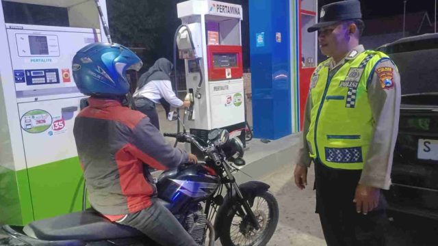 Patroli SPBU, Polsek Pucuk Tingkatkan Pengawasan dan Cegah Gangguan Kamtibmas