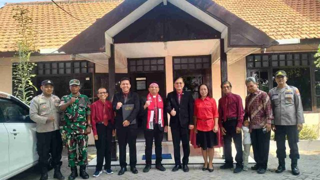 Polsek Karangbinangun Amankan Ibadah Minggu di GKI Bajem Windu, Jemaat Beribadah Aman dan Khidmat
