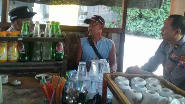Patroli Dialogis Polsek Karangbinangun Sambangi Warkop di Desa Windu, Antisipasi Gangguan Kamtibmas