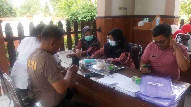 Polsek Solokuro Lamongan Gelar Pemeriksaan Kesehatan Gratis, Jaga Kondisi Warga di Tengah Padatnya Kegiatan HUT ke-81 RI