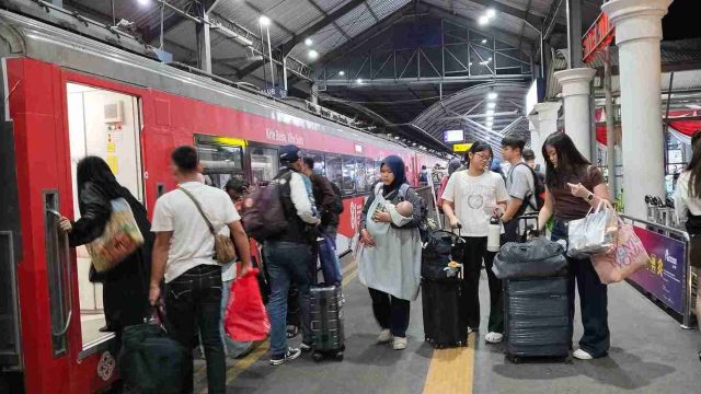 Libur HUT ke-81 RI, 173.946 Pelanggan Gunakan Kereta Api di Wilayah Daop 8 Surabaya