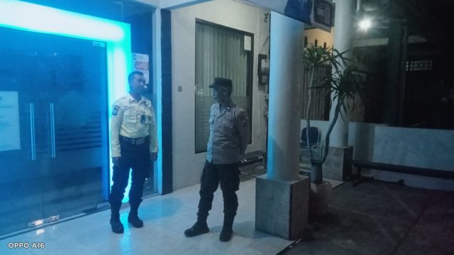 Polsek Deket Lamongan Tingkatkan Patroli Obyek Vital, Sasar BRI Unit Deket untuk Jaga Keamanan Malam Hari