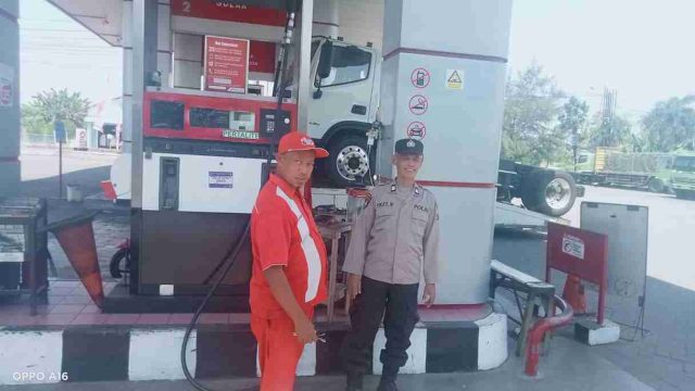 Polsek Deket Patroli SPBU, Antisipasi Kriminalitas dan Kemacetan Akibat Antrean Kendaraan