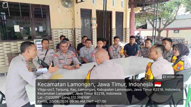 Kapolsek Lamongan Kota Beri AAP kepada Bhabinkamtibmas, Tekankan Kedisiplinan dan Pelaporan Kegiatan