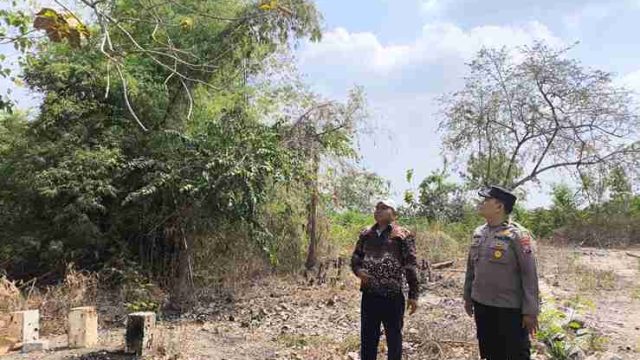 Patroli 3P Polsek Pucuk Sasar Lahan Desa, Antisipasi Banjir hingga Pohon Tumbang