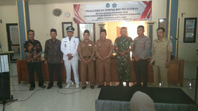 Polsek Pucuk Amankan Pelantikan Perangkat Desa Padenganploso, Joko Setiono Resmi Jadi Kepala Dusun Plosokuning