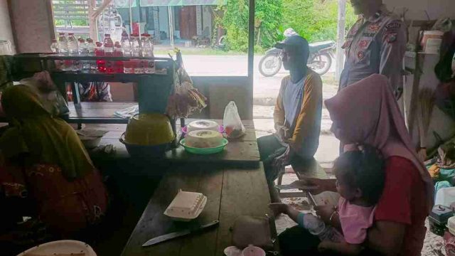 Polsek Sarirejo Gencarkan Patroli Dialogis, Ingatkan Warga Waspada Curanmor dan Jauhi Judi